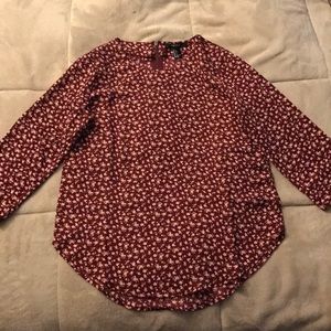 Maroon floral blouse🌸receive gift w/purchase🌸